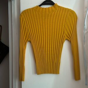 Forever 21, size Medium, Mustard yellow, turtle neck